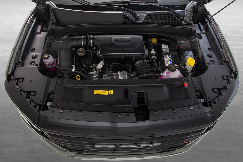 Segundo a Ram, motor 2.0 a gasolina é mais moderno que o diesel, além de entregar um desempenho bem superior — Foto: Divulgação