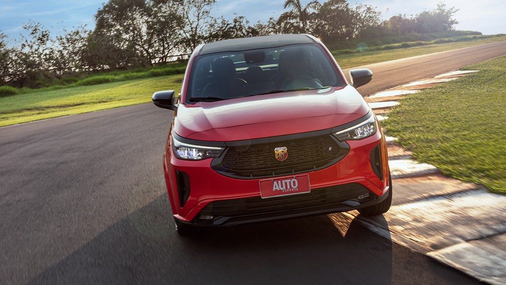 Em nossa pista de testes, o Fastback Abarth fez o zero a 100 km/h em 8,2 segundos (gasolina) — Foto: Divulgação