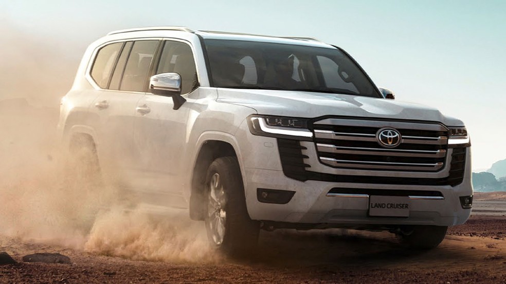 Toyota Land Cruiser tem eletrônica abundante para vencer qualquer tipo de terreno — Foto: Divulgação