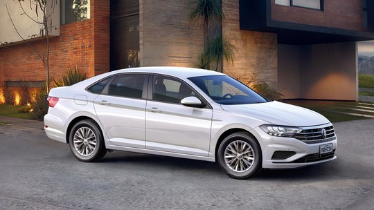 Volkswagen Jetta ganha nova versão de entrada 250 TSI por R$ 99.990