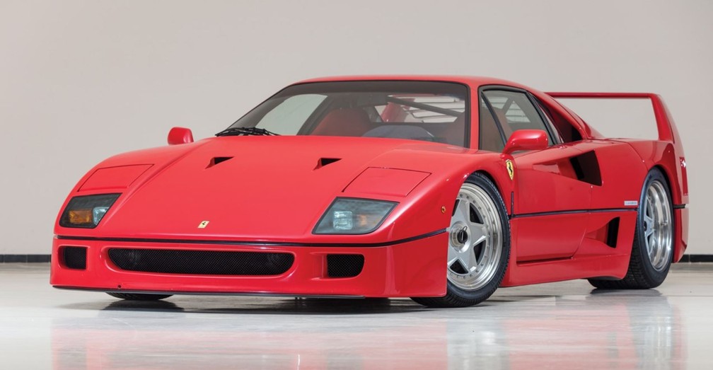 Ferrari F40 1992 — Foto: Divulgação