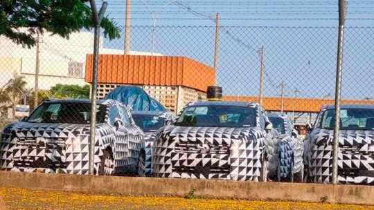 Flagra: novo Nissan Kicks reduz camuflagem e estreia no Brasil está próxima