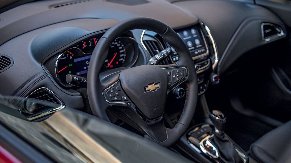 Chevrolet Cruze Sport6 teve a última mudança na linha 2022; desde então, só é vendido na versão RS  — Foto: Divulgação