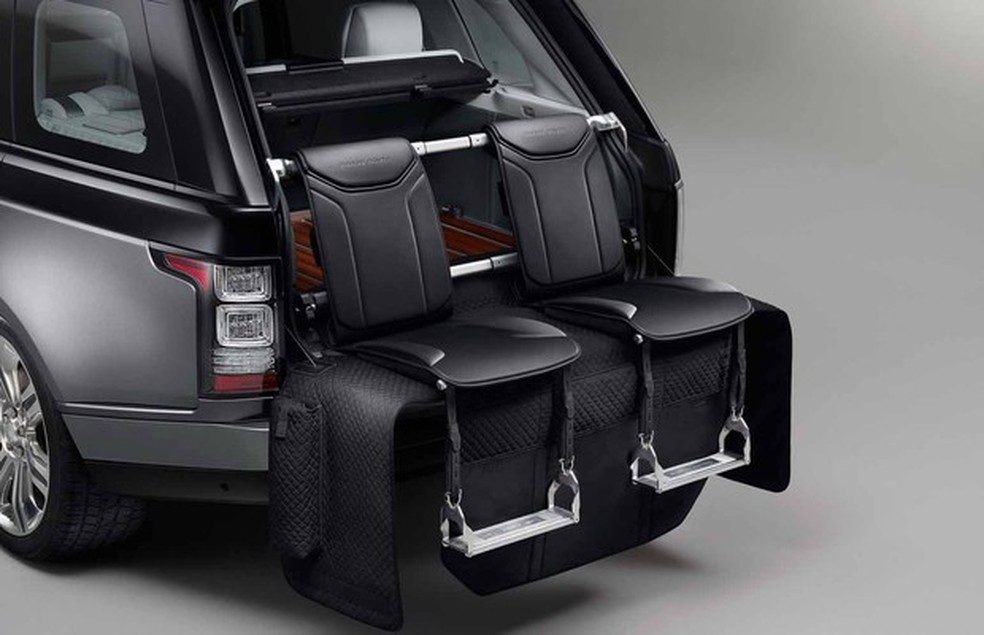 Range Rover SVAutobiography - opção “Event Seating” (Foto: Divulgação) — Foto: Auto Esporte