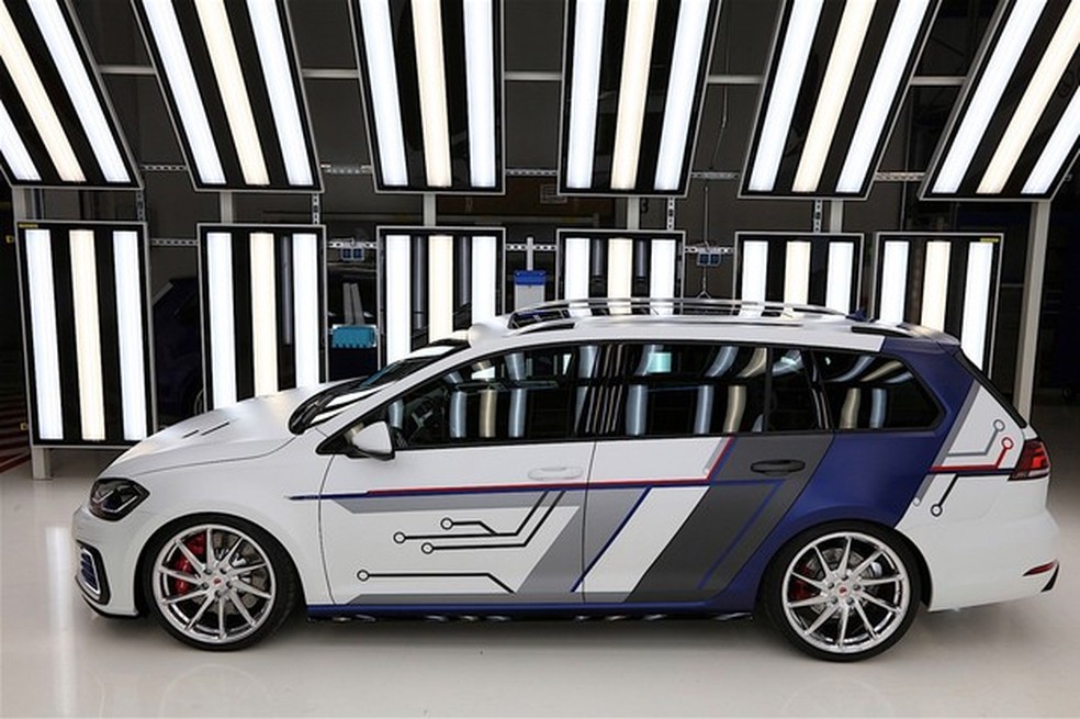 Estudantes criam Volkswagen Golf GTI híbrido (Foto: Divulgação) — Foto: Auto Esporte