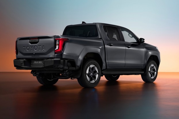 Nova Toyota Hilux BEV