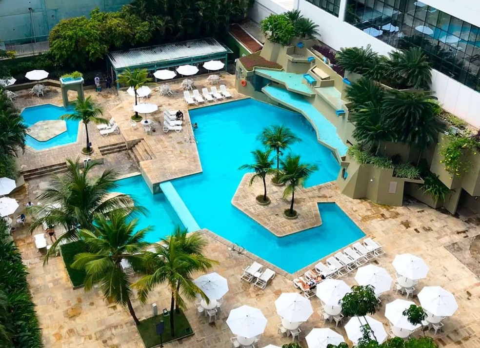 A piscina e o hotel que testemunharam o milagre do Ford Escort XR3 conversível flutuante existem até hoje  — Foto: MIAU Museu da Imprensa Automotiva
