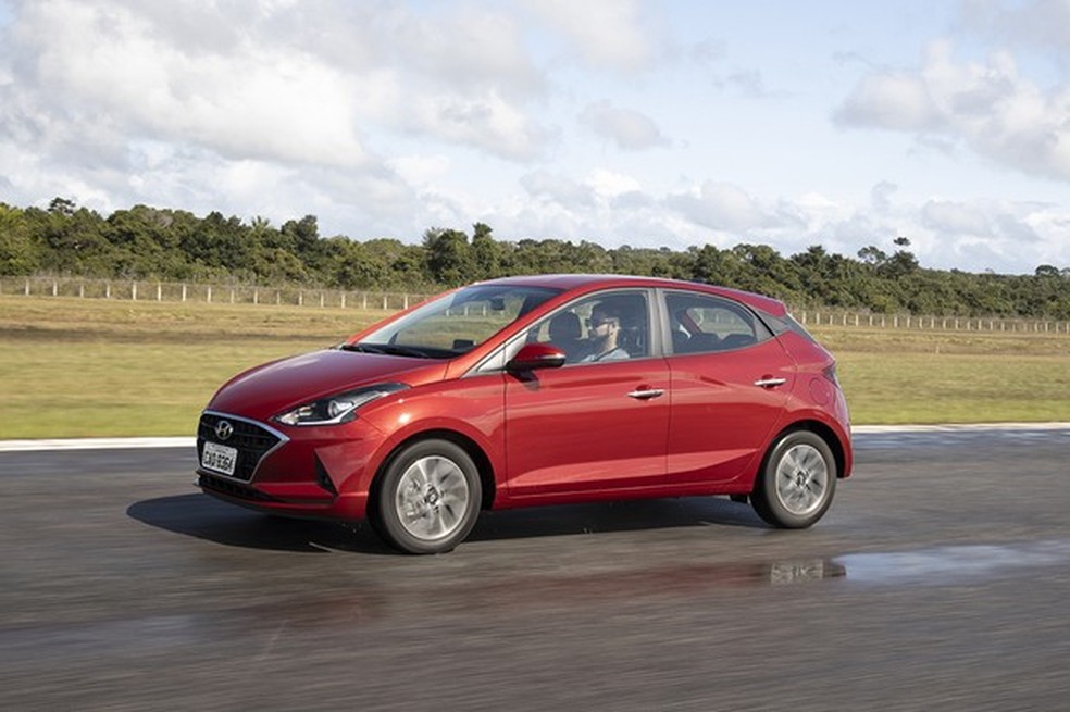 Hyundai HB20 2020 é bem ajustado dinamicamente (Foto: Marcos Camargo / Auto News Brasil) — Foto: Auto Esporte