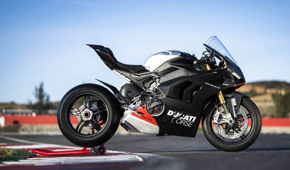Ducati especial e com 234 cv chega ao Brasil pelo preço de dois