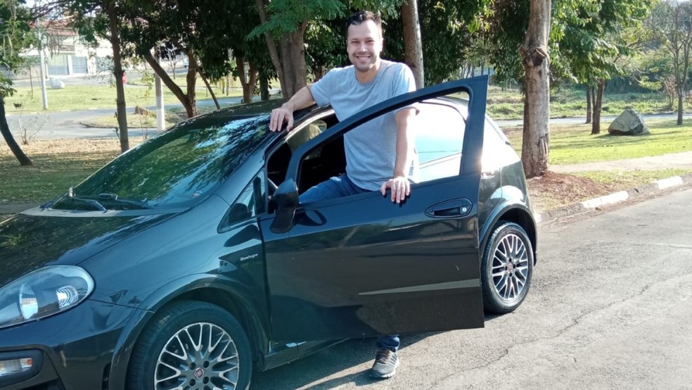 Rodrigo Rodrigues é dono de um Fiat Punto 2014 — Foto: Arquivo pessoal