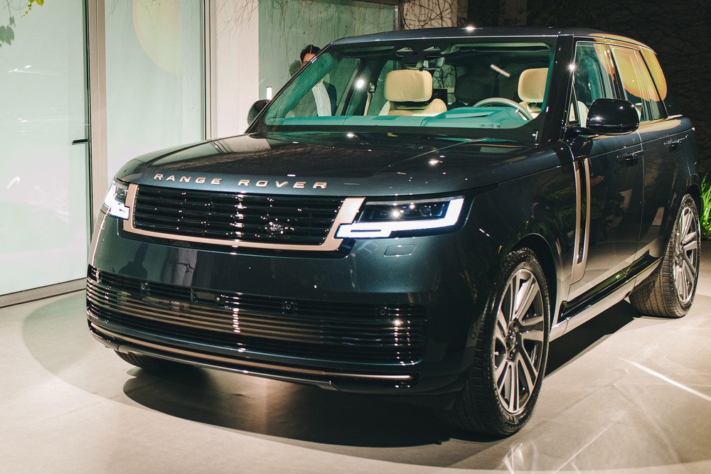 Range Rover lança SUVs de luxo com ouro e preços de até R$ 2,7 milhões
