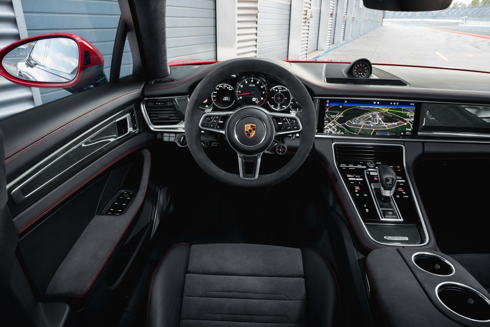 Porsche Panamera GTS — Foto: Divulgação/Porsche