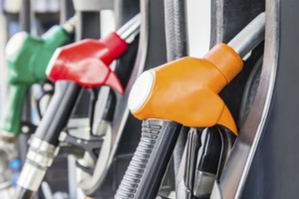 Bomba de combustível em posto de gasolina (Foto: Thinkstock) — Foto: Auto Esporte