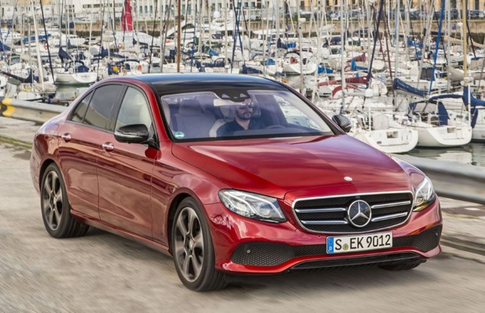 Mercedes-Benz E 300 (Foto: Divulgação) — Foto: Auto Esporte