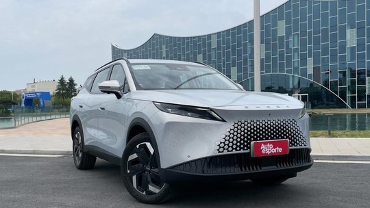 Omoda 7 é novo rival do BYD Song Pro que chega ao Brasil em 2025