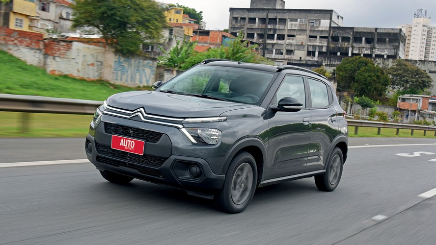 Citröen C3 Feel 1.0  - C3 impressiona pelo porte avantajado para um hatch pequeno — é bem maior do que um Renault Kwid ou um Hyundai HB20