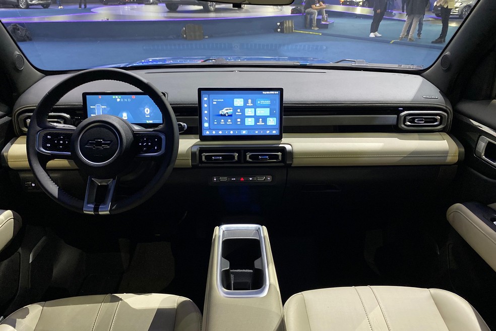 Cabine do Spark EUV segue a linguagem visual de outros carros chineses — Foto: André Schaun/Auto News Brasil