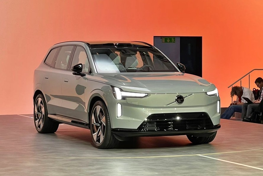Volvo EX90
