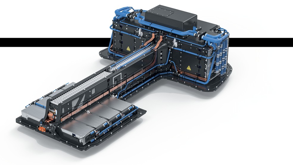  Autonomia: Rimac garante que a bateria de 700 kg (um terço do peso do carro) possibilita ao Nevera rodar até 550 km com uma carga. Carregadores adequados podem repor  até 80% da carga em 19 minutos, mas ainda não há muitos disponíveis — Foto: Divulgação