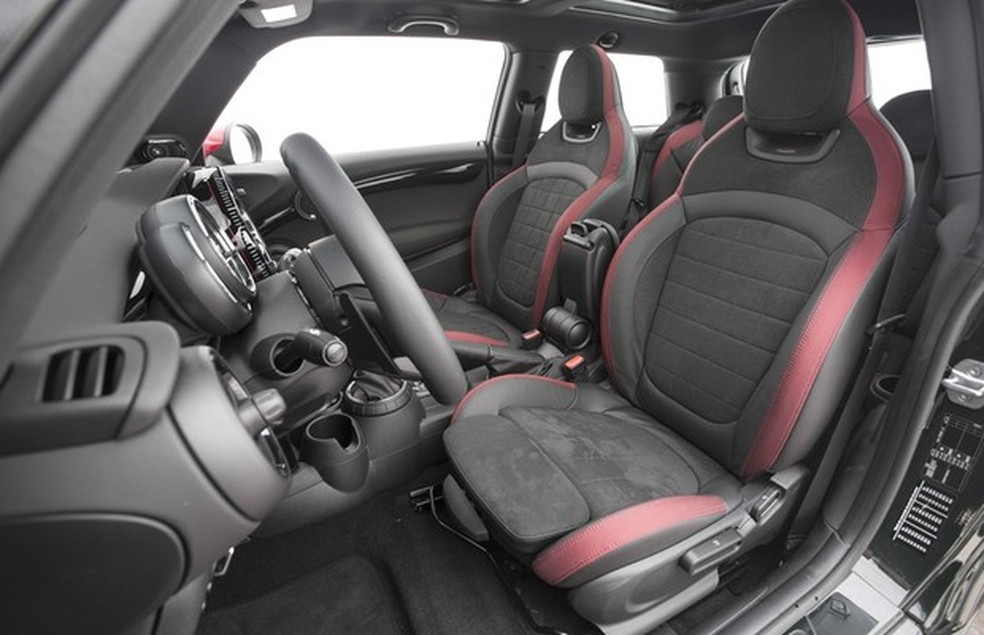 Mini John Cooper Works 2016 (Foto: Fabio Aro/BMW) — Foto: Auto Esporte