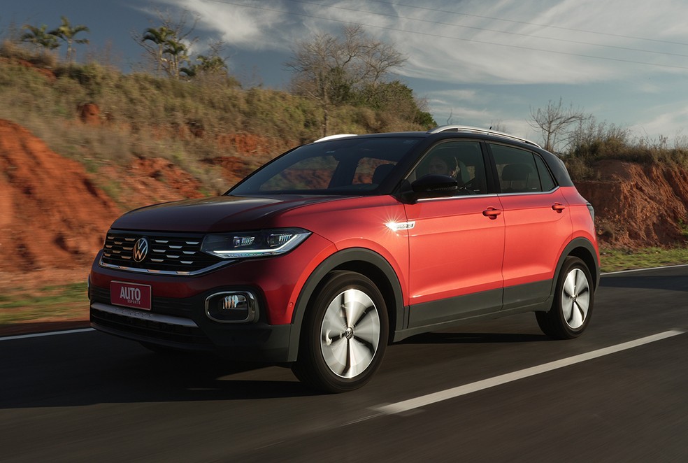 Até o final de 2023, 300.646 exemplares do Volkswagen T-Cross foram emplacados no Brasil — Foto: Bruno Guerreiro/Autoesporte