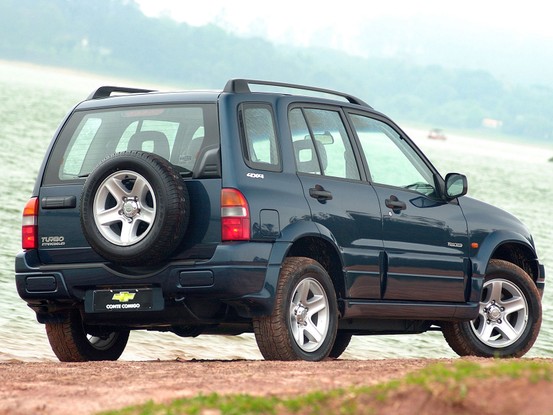 Chevrolet Tracker 2001 a 2006 - traseira