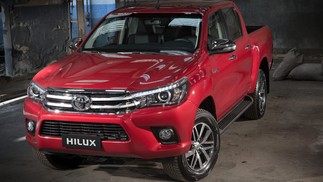Dianteira da Toyota Hilux 2016