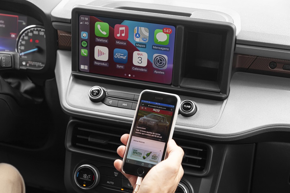 Conectividade com Android Auto e Apple CarPlay é feita só via cabo — Foto: Leo Sposito/Auto News Brasil