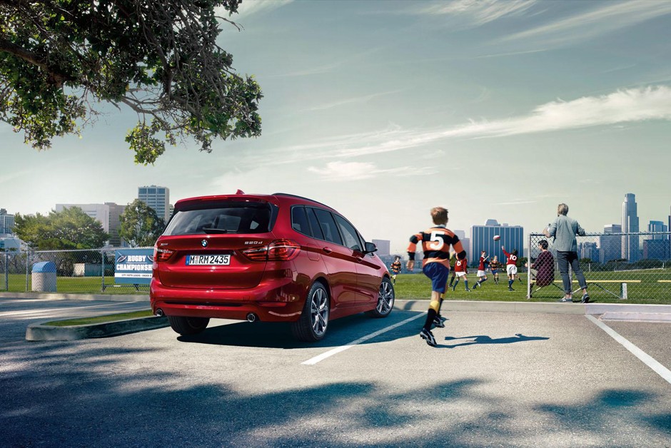 BMW Série 2 Gran Tourer 218i: motor 1.5 TwinTurbo três cilindros de 136 cv e 22,43 kgfm