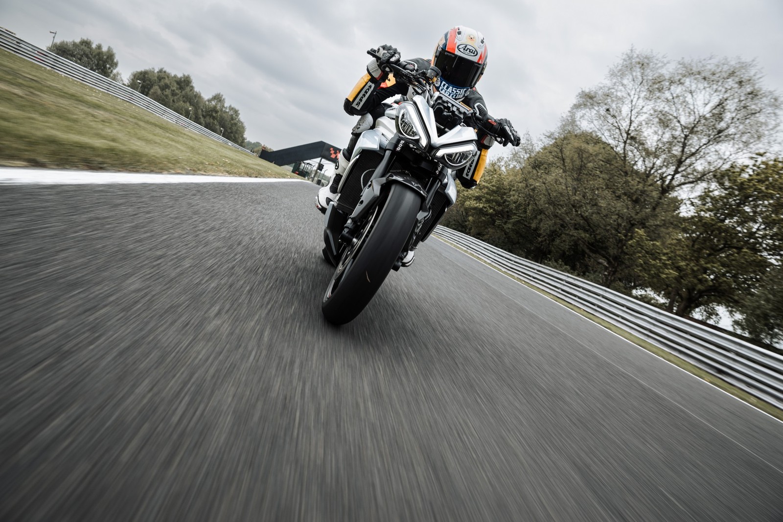 Triumph TE-1 — Foto: Divulgação