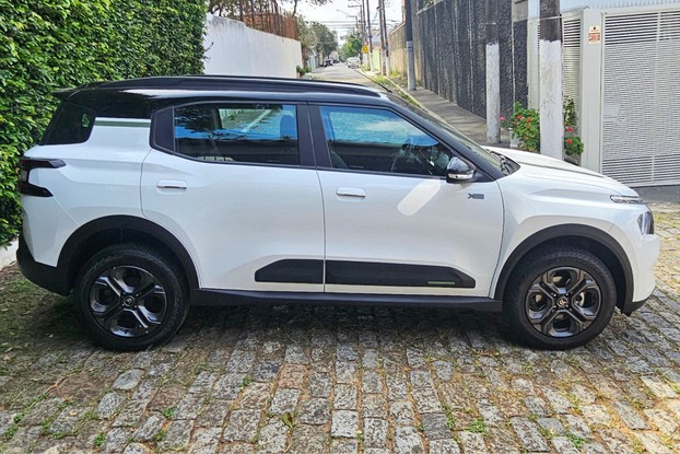 Citroën Aircross XTR 2026 - lateral estática