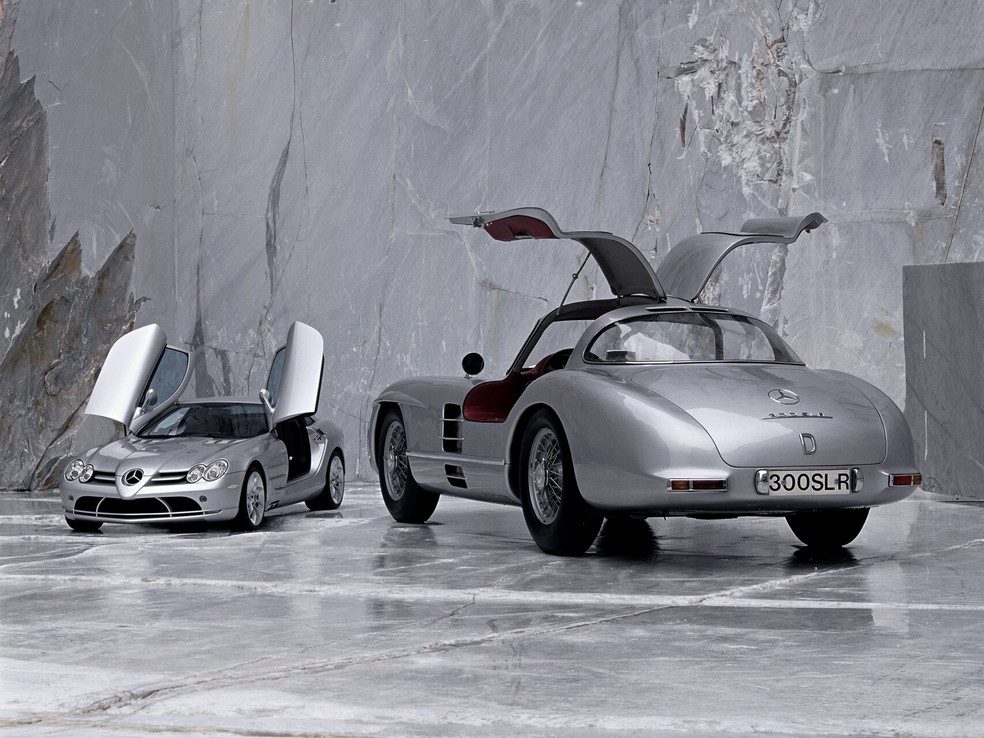 Mercedes-Benz SLR foi feito em parceria com a McLaren e lançado em 2003  — Foto: Divulgação