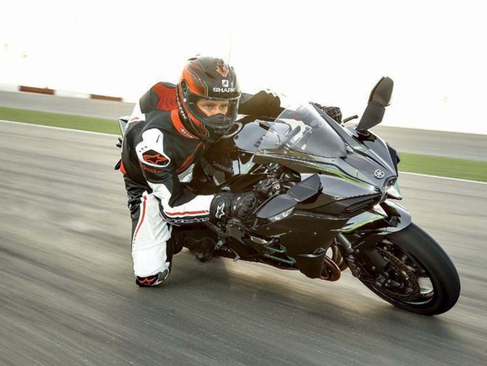 Kawasaki Ninja H2 2015 (Foto: Divulgação) — Foto: Auto Esporte