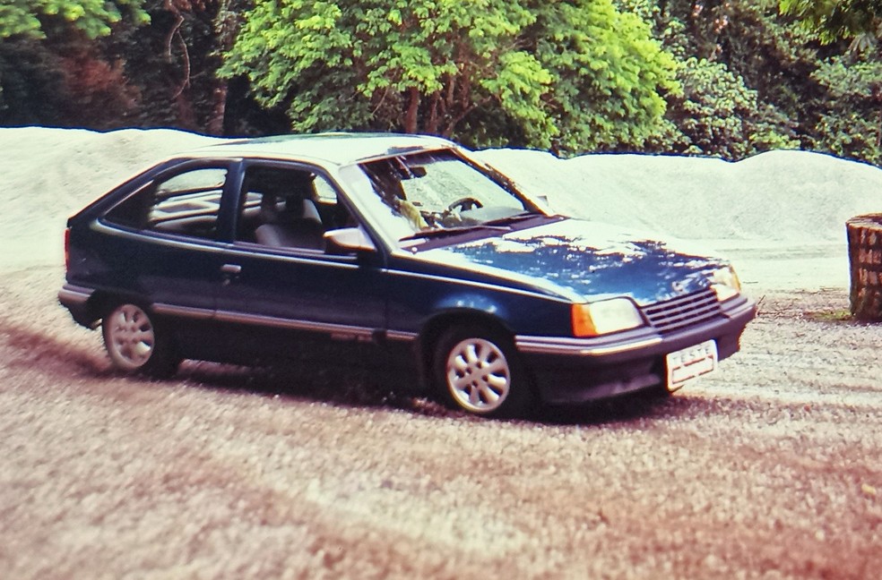 As derrapagens do Kadett são mais difíceis de corrigir que as de seu concorrente  — Foto: Marcio Sallowicz/Auto News Brasil/Acervo MIAU