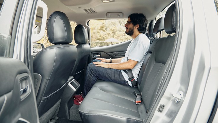 Mitsubishi L200 - O conforto no banco traseiro é o melhor do segmento