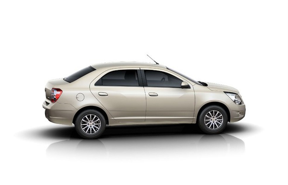 Chevrolet Cobalt 2015 (Foto: Divulgação) — Foto: Auto Esporte