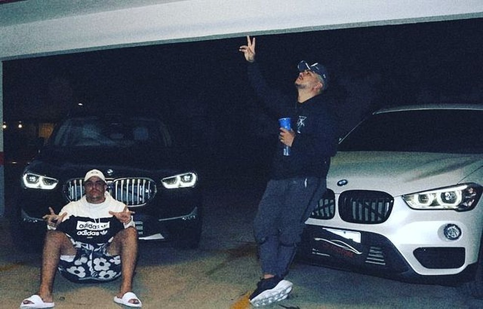 Igão e Mítico com seus antigos BMW — Foto: Reprodução/Instagram
