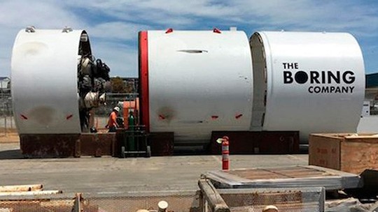 Elon Musk parece realmente ter criado uma empresa de túneis
