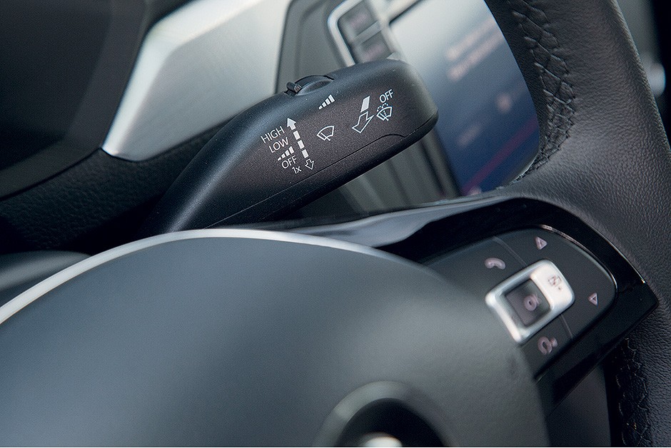 Volkswagen Voyage 2016