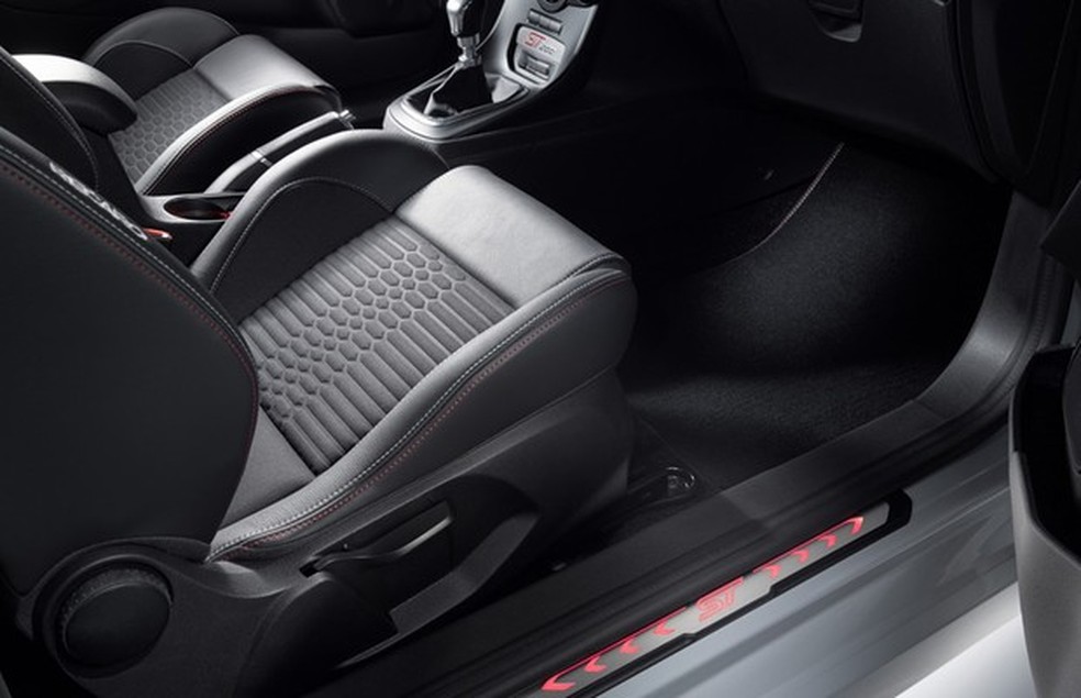 Ford Fiesta ST200 (Foto: Divulgação) — Foto: Auto Esporte