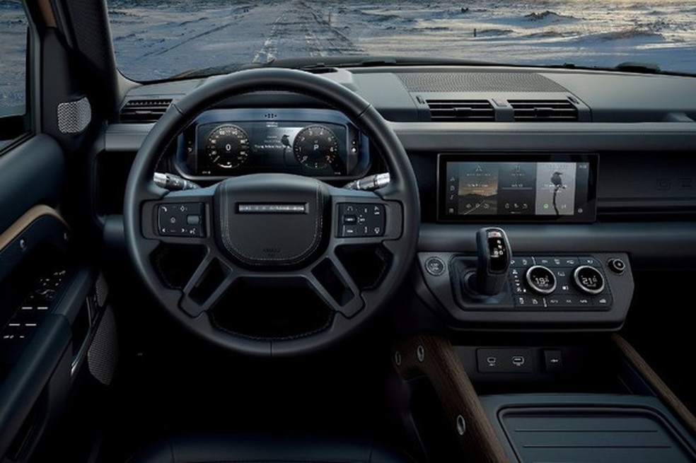 Painel tem apenas formas que lembram o clássico e aposta em telas digitais (Foto: Divulgação) — Foto: Auto Esporte