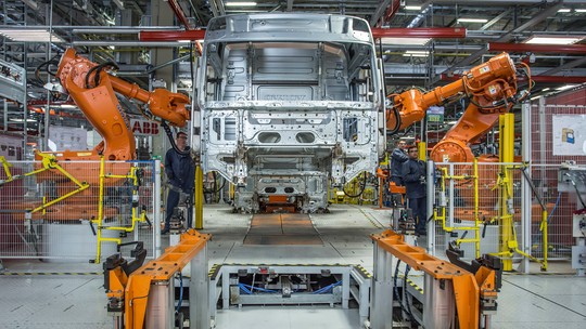 Volvo abre 2º turno pela primeira vez desde 2015 em fábrica no PR