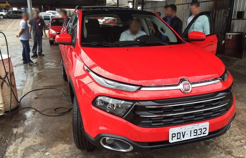 Flagra mostra Fiat Toro Freedom (Foto: Reprodução) — Foto: Auto Esporte