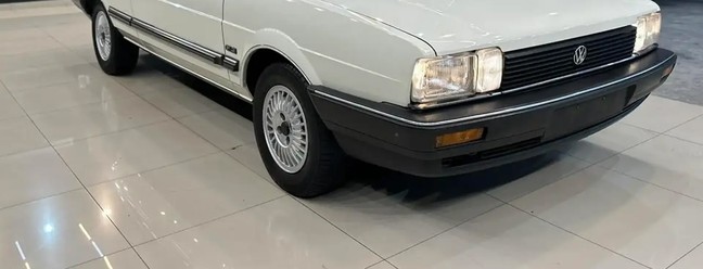Volkswagen Santana GLS 1987 dianteira direita — Foto: Divulgação/Padrão Misa