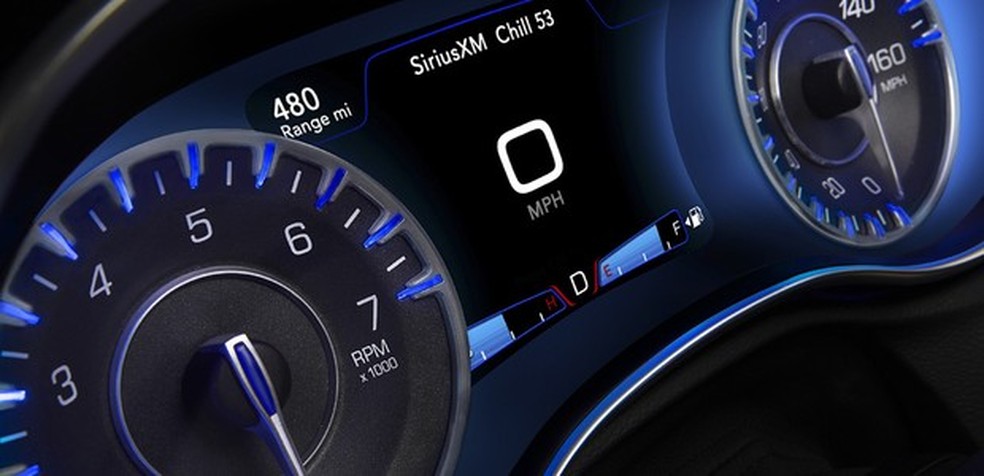 Chrysler 300C 2015 (Foto: Divulgação) — Foto: Auto Esporte