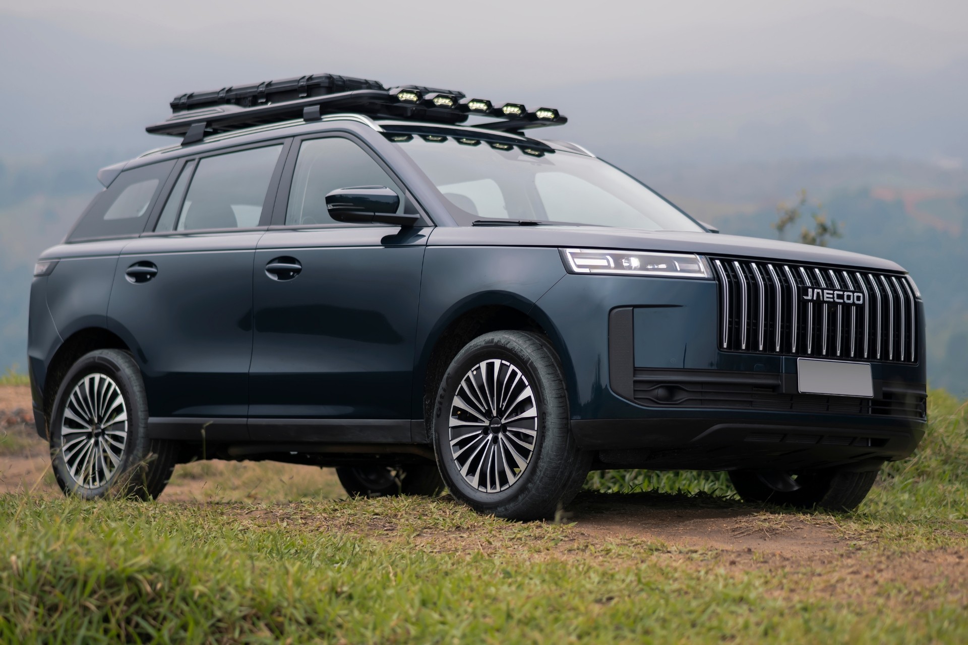 Jaecoo 5: preços, versões, equipamentos e consumo do SUV híbrido