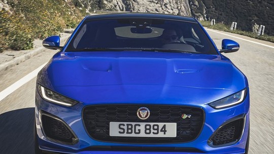 Novo Jaguar F-Type aparece pela primeira vez no Brasil e pode ser vendido ainda em 2020