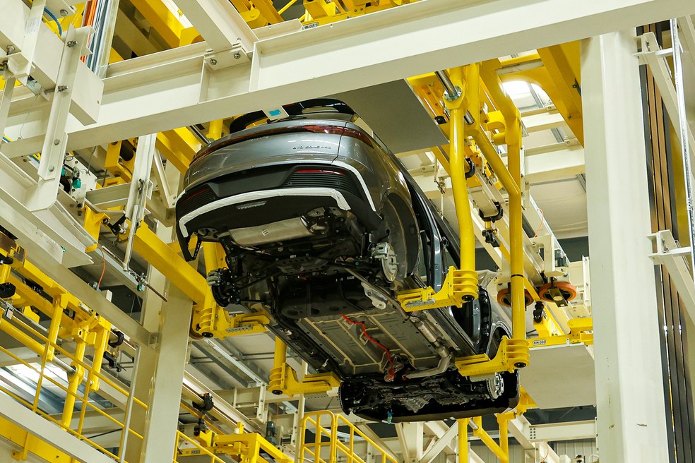 Fábrica da BYD em Camaçari (BA) monta veículos híbridos e elétricos desde julho — Foto: Divulgação