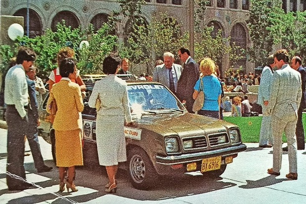 A ‘Marajóia’ na sede mundial da GM em Detroit, nos Estados Unidos, impressionando o pessoal da matriz (Foto: Acervo MIAU) — Foto: Auto Esporte