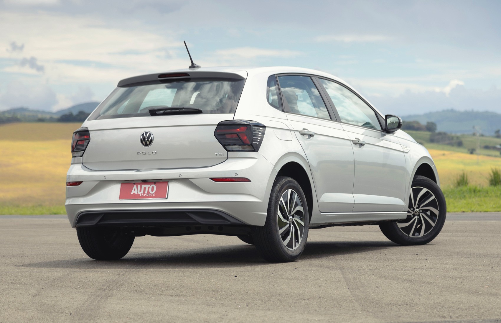 Volkswagen Polo e Virtus 2025 chegam mais caros; veja o que muda